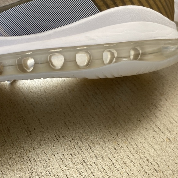 Nike Lebron James/john Elliot - Picture 7 of 9